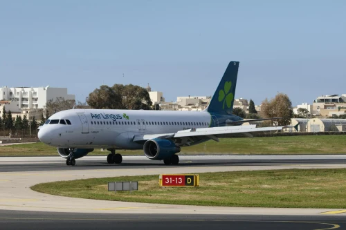 Aer Lingus (EI) aircraft on the apron.
