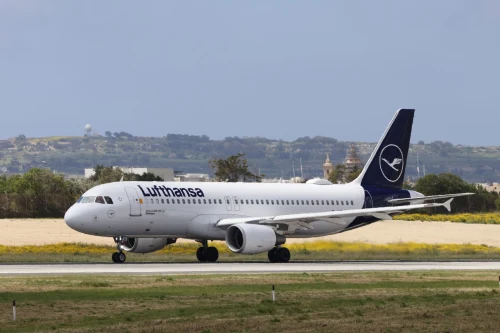 Airbus A320 Lufthansa (LH) prêt au décollage.