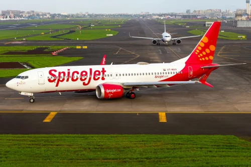 Spicejet (SG) aircraft on the apron.