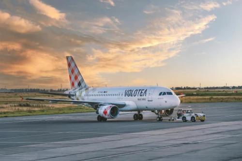 Volotea (V7) aircraft on the apron.