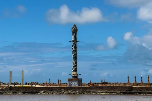 View of iconic sculpture in Recife, Pernambuco under a clear blue sky